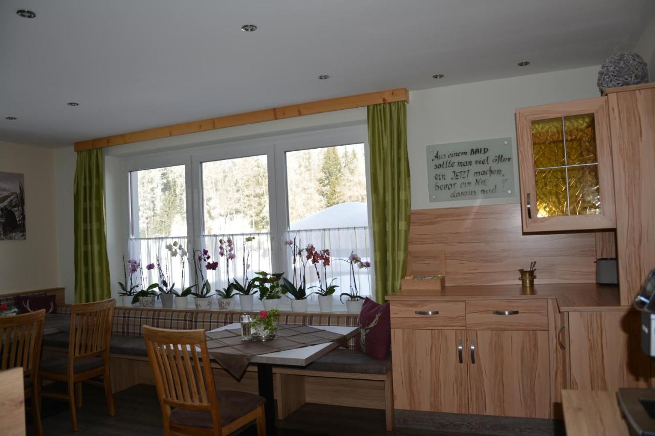 Pension Waldheim Mauterndorf  Buitenkant foto
