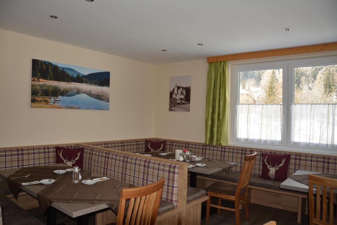 Pension Waldheim Mauterndorf  Buitenkant foto