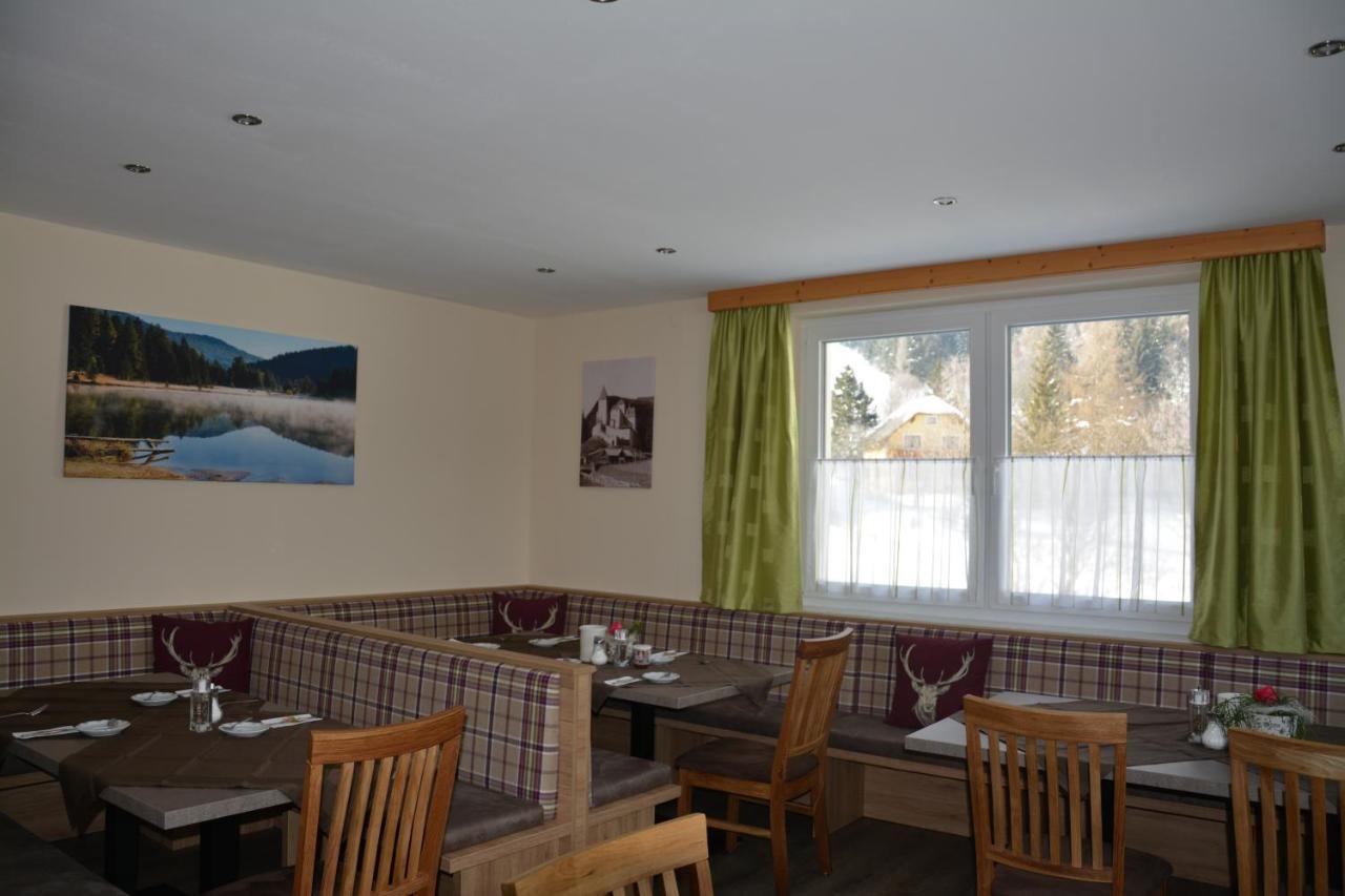 Pension Waldheim Mauterndorf  Buitenkant foto